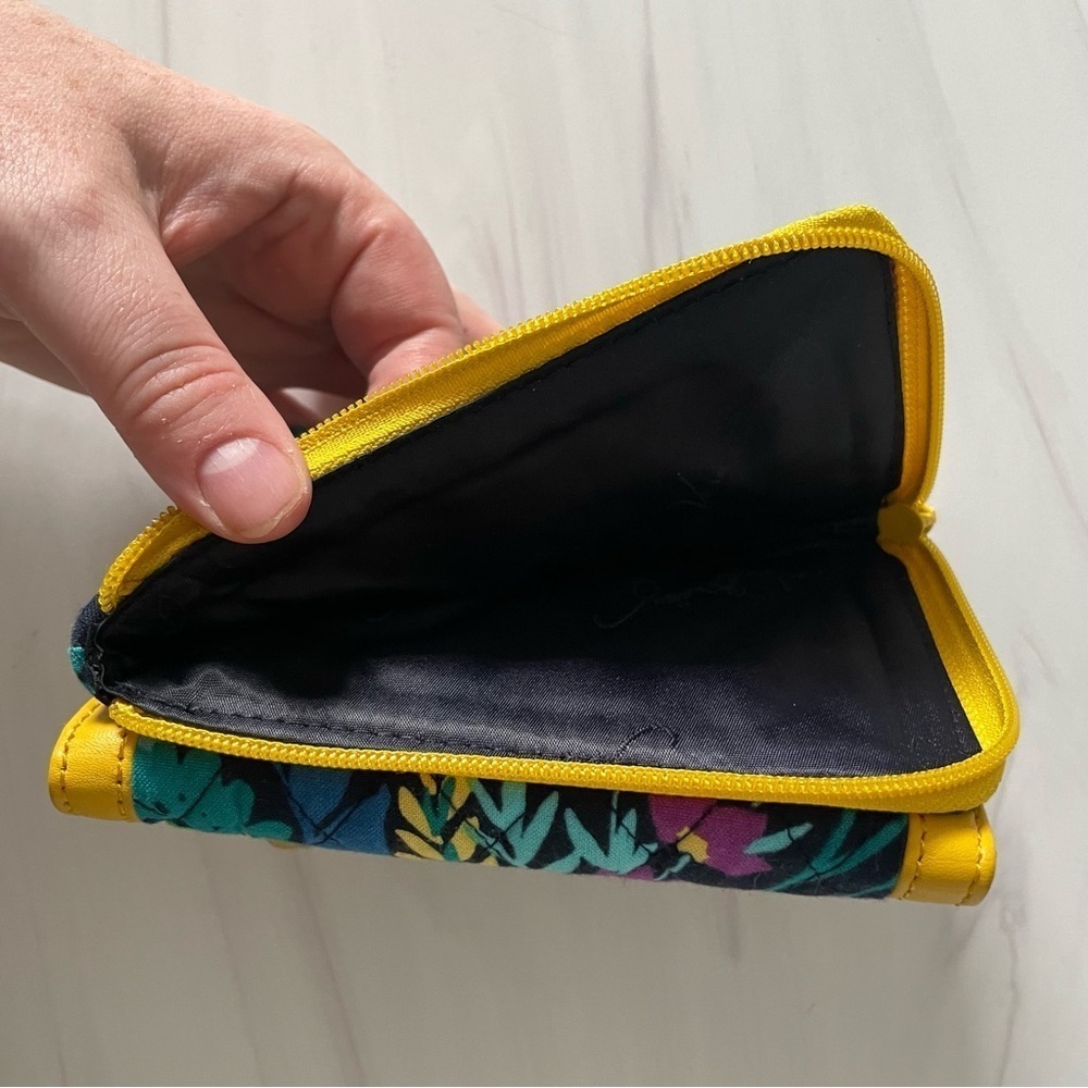 Vera Bradley Anniversary Wristlet- Midnight Blues - Picture 6 of 7